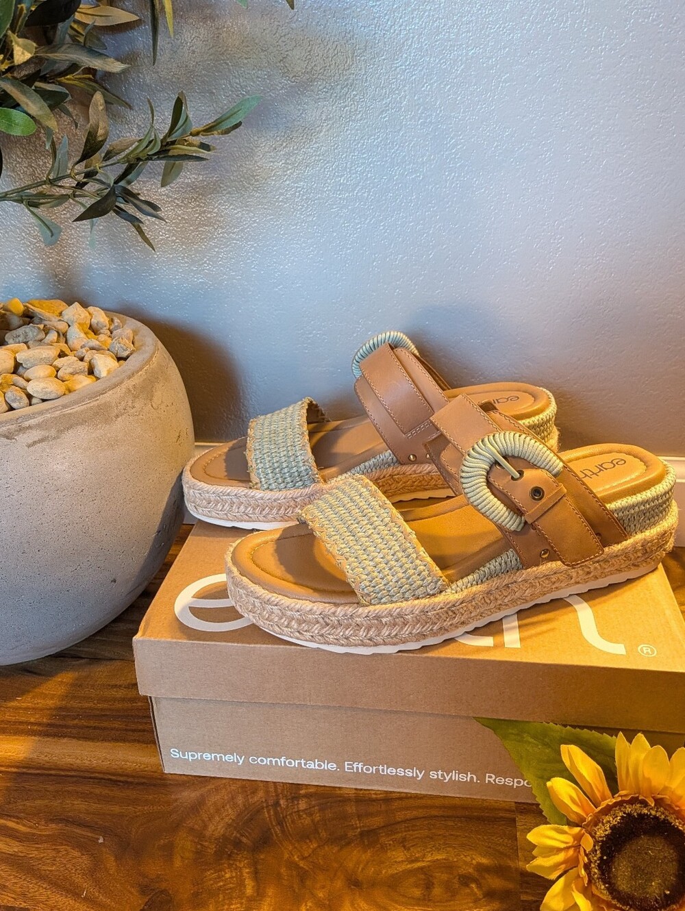 Earth Colla Platform Wedge Espradille Sandals Sz 10M MSRP $100 NIB
